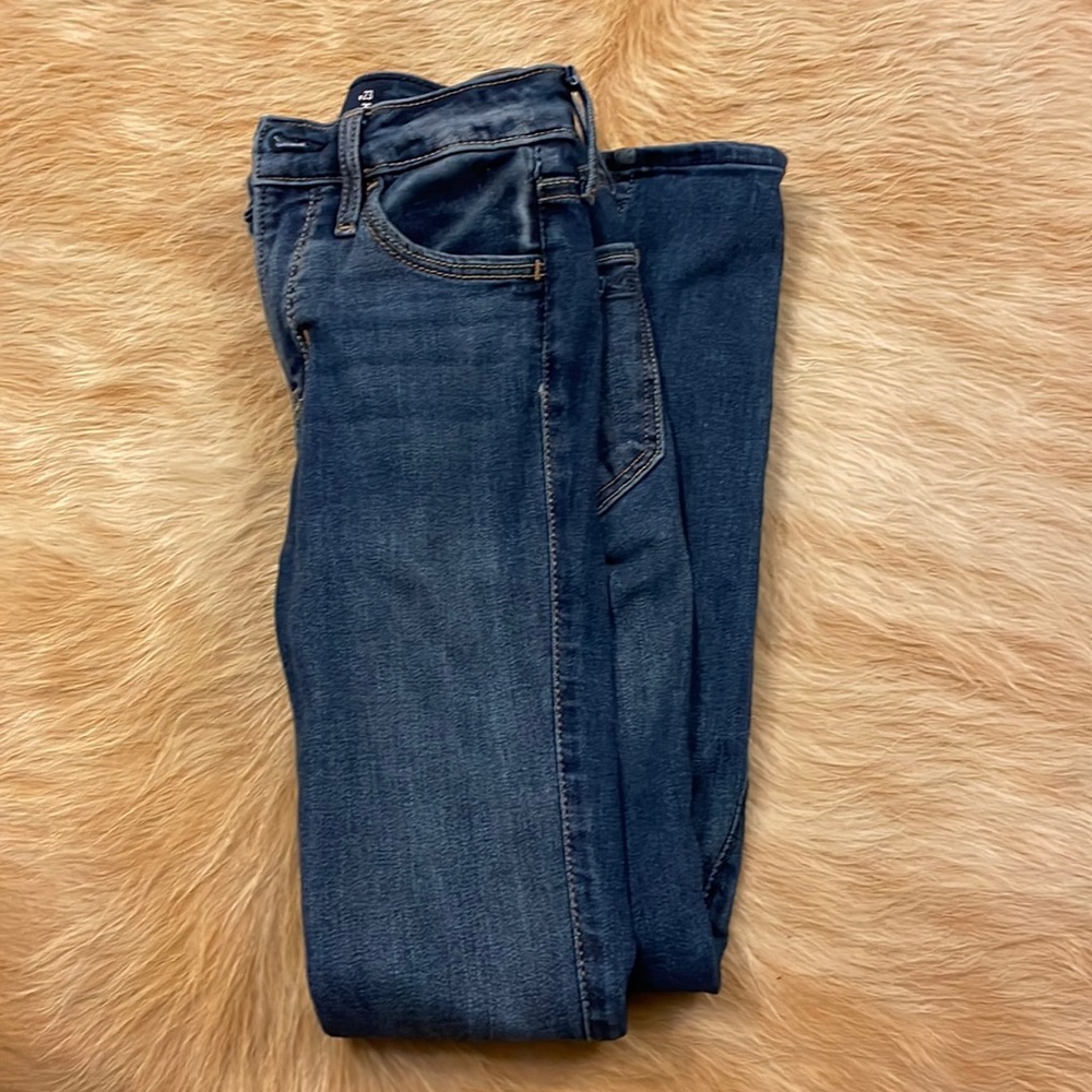Hollister skinny jeans